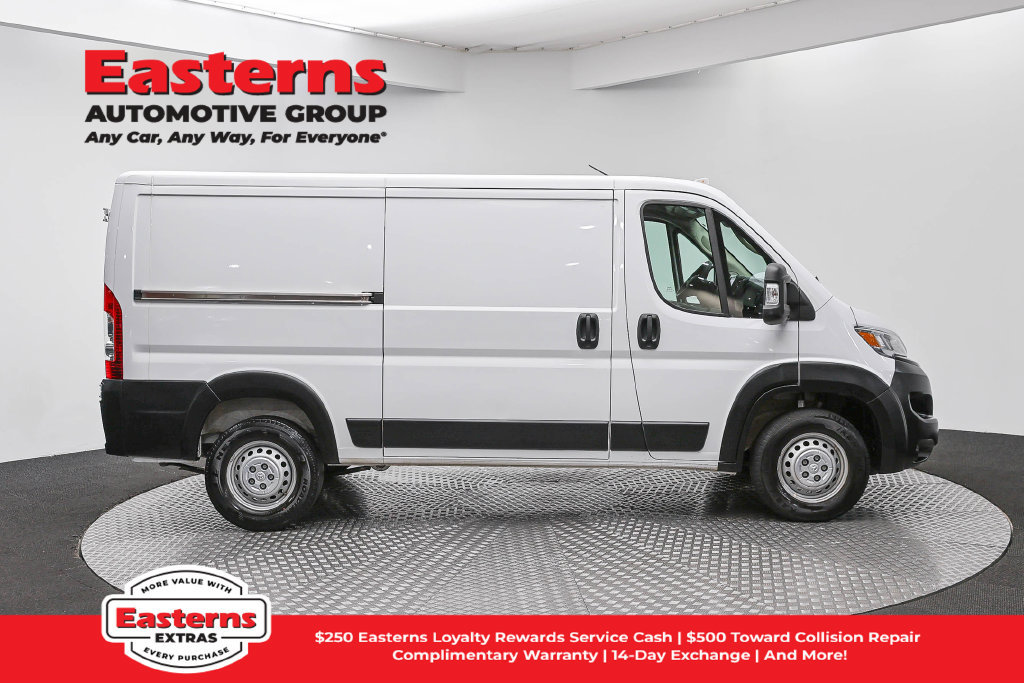 Used 2025 RAM ProMaster 2500 w/ Convenience Group FWD image 5