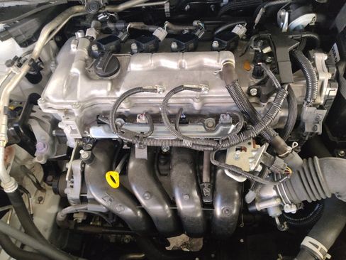 Used 2021 Toyota Corolla LE FWD image 30