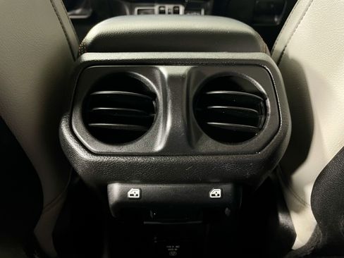 Used 2021 Jeep Gladiator Mojave image 27