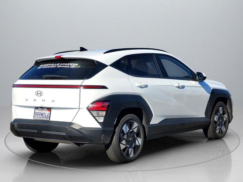 Certified 2025 Hyundai Kona SEL image 8