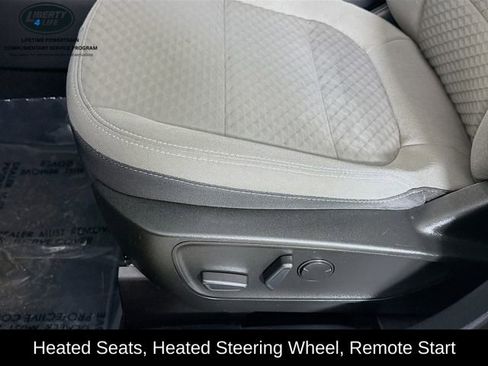 Used 2022 Ford Escape SE w/ Convenience Package image 18