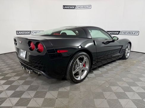 Used 2007 Chevrolet Corvette Coupe w/ Preferred Equipment Group RWD image 6