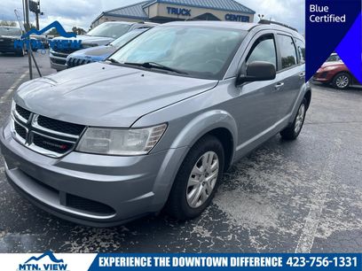 Used 2018 Dodge Journey SE w/ Connectivity Group