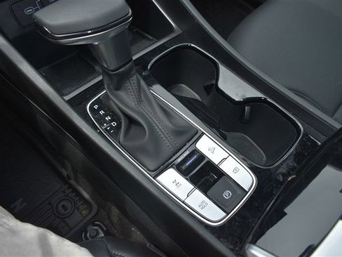 Used 2025 Hyundai Santa Cruz SEL AWD/4WD image 20