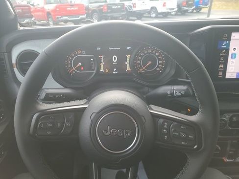 New 2026 Jeep Gladiator Sport AWD/4WD image 13