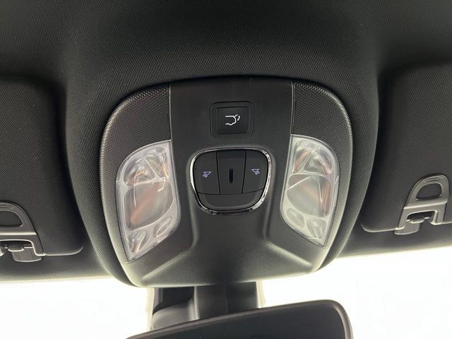 Used 2026 Jeep Compass Limited AWD/4WD image 36