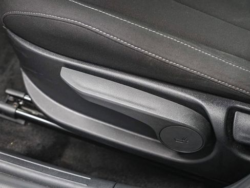 Used 2025 Hyundai Elantra SEL image 23