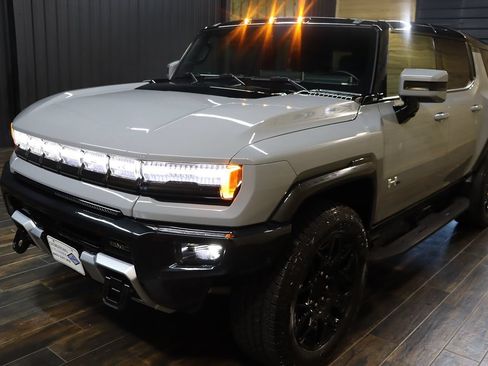 Used 2025 GMC Hummer EV 2X AWD/4WD image 6