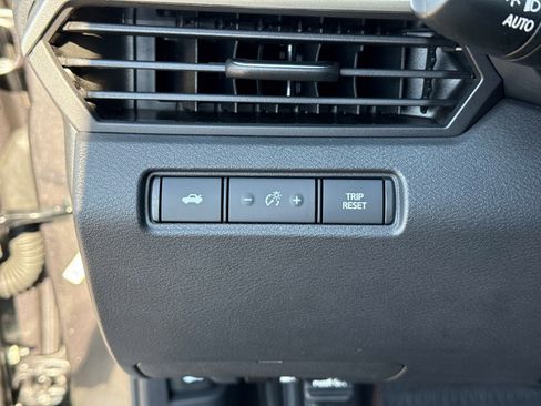 Used 2022 Nissan Altima 2.5 SR image 31