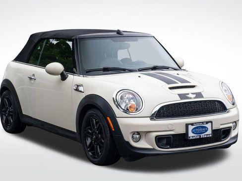 Used 2014 MINI Cooper S image 29