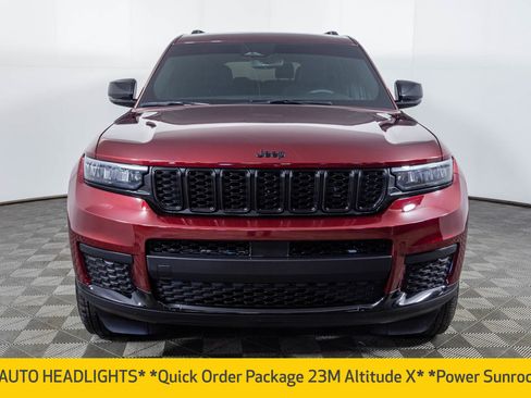 Used 2024 Jeep Grand Cherokee L Altitude image 13