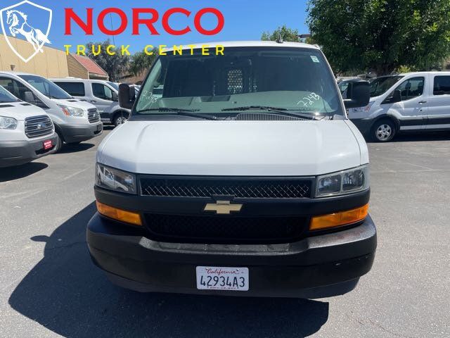 Used 2019 Chevrolet Express 2500 w/ Driver Convenience Package RWD image 3