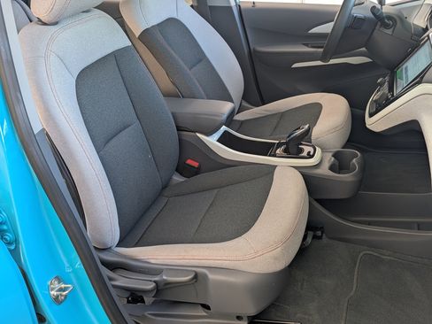 Used 2021 Chevrolet Bolt LT image 19