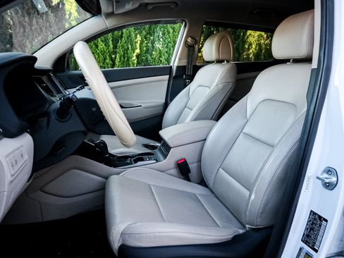 Used 2018 Hyundai Tucson SEL Plus FWD image 7