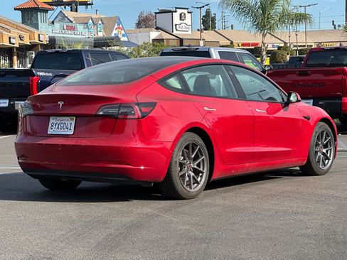 Used 2021 Tesla Model 3 Standard Range Plus image 5