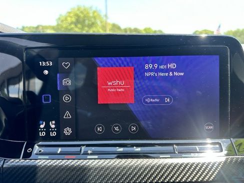 Used 2023 Volkswagen Golf 20th Anniversary Edition image 19