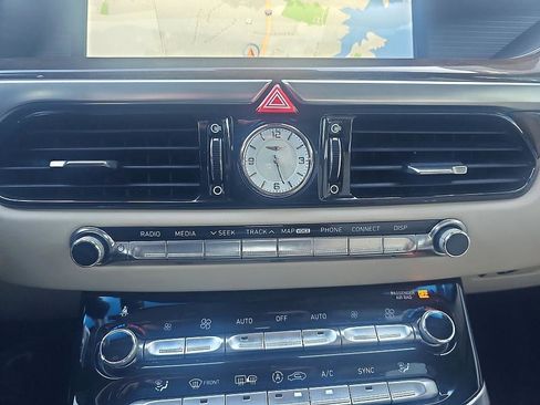 Used 2019 Genesis G90 3.3T Premium image 28