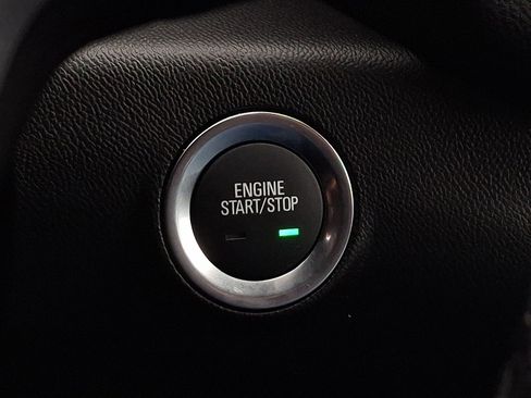 Used 2024 GMC Terrain SLT w/ Infotainment Package II image 23