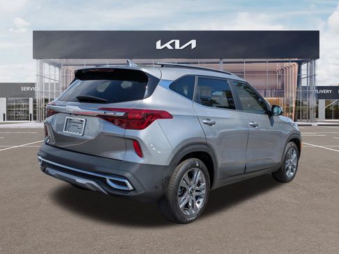 Certified 2023 Kia Seltos S FWD image 4