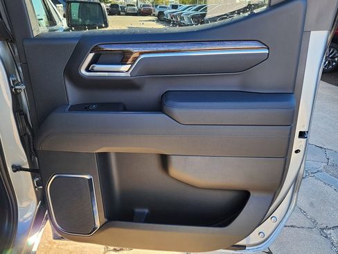 New 2026 GMC Sierra 1500 Elevation image 39