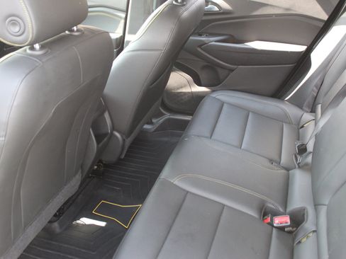 Used 2025 Chevrolet Trax ACTIV w/ Driver Confidence Package FWD image 25
