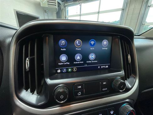 Used 2022 Chevrolet Colorado LT w/ Fleet Safety Package RWD image 18