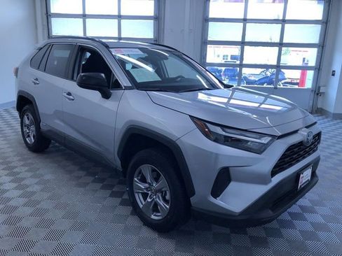 Certified 2025 Toyota RAV4 LE AWD/4WD image 36