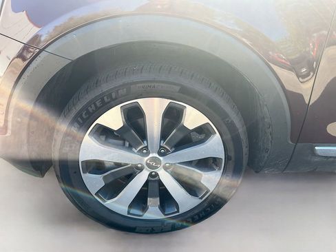 Used 2022 Kia Telluride EX w/ EX Premium Package image 32