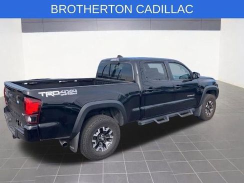 Used 2018 Toyota Tacoma TRD Off-Road w/ TRD Premium Off Road Package AWD/4WD image 5