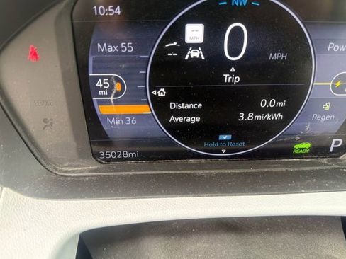 Used 2023 Chevrolet Bolt EUV Premier w/ Sun & Sound Package image 9