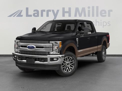 Used 2019 Ford F250 Lariat w/ Lariat Ultimate Package image 2