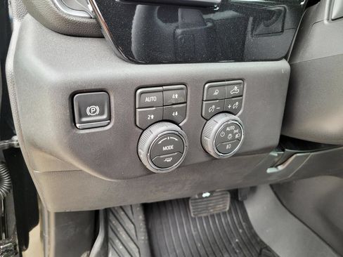 New 2026 Chevrolet Silverado 1500 LT Trail Boss w/ LT Trail Boss Premium Package AWD/4WD image 17
