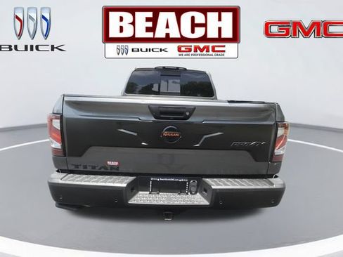 Used 2021 Nissan Titan PRO-4X w/ Pro-4x Convenience Package AWD/4WD image 4