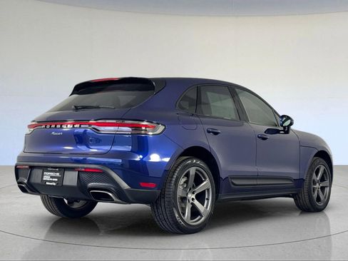 Certified 2025 Porsche Macan image 8