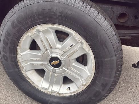 Used 2010 Chevrolet Silverado 1500 LT w/ Power Pack Plus AWD/4WD image 10