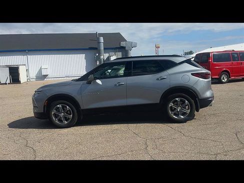 Used 2024 Chevrolet Blazer LT w/ Convenience Package AWD/4WD image 28