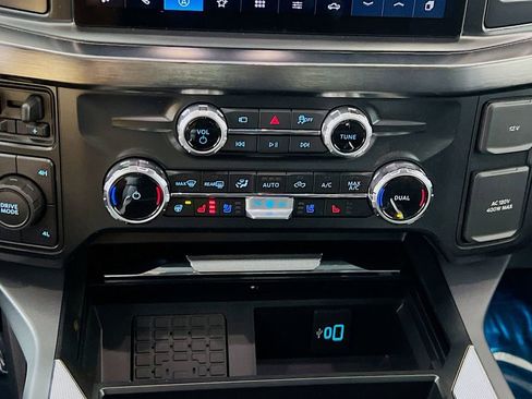 New 2025 Ford F350 Lariat w/ FX4 Off-Road Package image 9