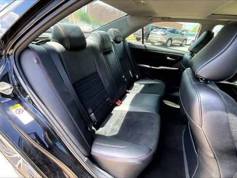 Used 2017 Toyota Camry XSE w/ Moonroof Package FWD image 20