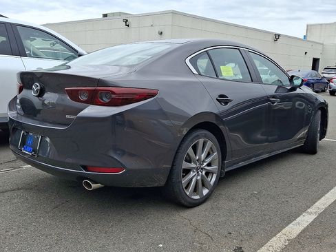 Used 2021 MAZDA MAZDA3 s FWD image 3