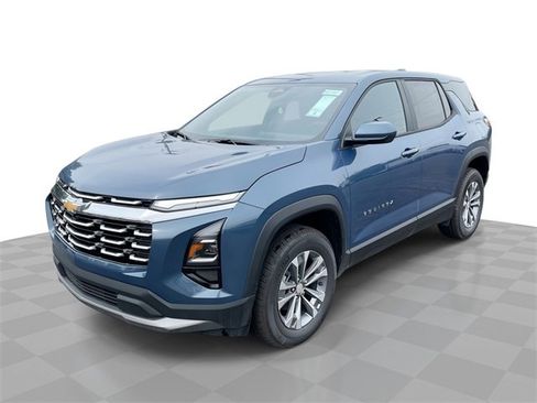 New 2026 Chevrolet Equinox LT w/ Convenience Package II image 1