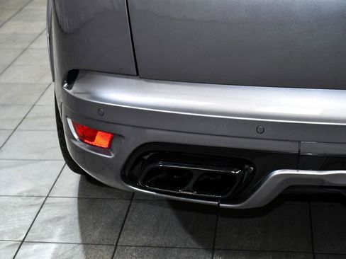 Used 2021 Land Rover Range Rover Sport SVR Carbon Edition AWD/4WD image 86