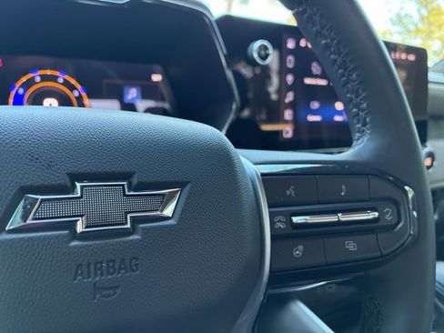 Used 2025 Chevrolet Colorado ZR2 image 28