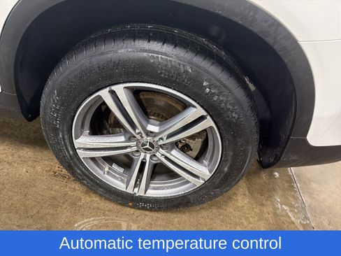 Used 2022 Mercedes-Benz GLC 300 4MATIC image 26