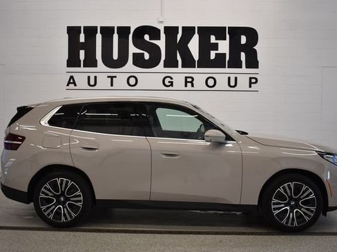 New 2026 BMW X3 xDrive30i w/ Premium Package AWD/4WD image 2