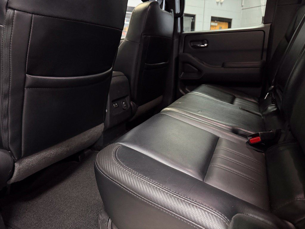 Used 2022 Nissan Frontier PRO-4X AWD/4WD image 25