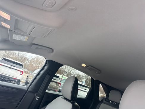 Used 2025 Ford Escape Platinum w/ Premium Technology Package image 27