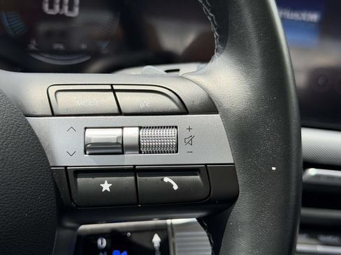 Certified 2025 Hyundai Sonata SEL FWD image 24