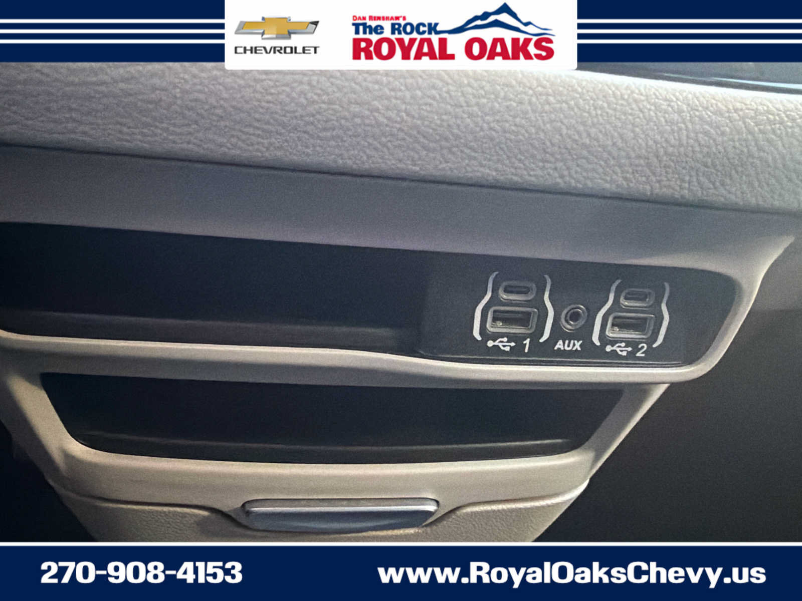 Used 2023 Chrysler Voyager LX FWD image 46