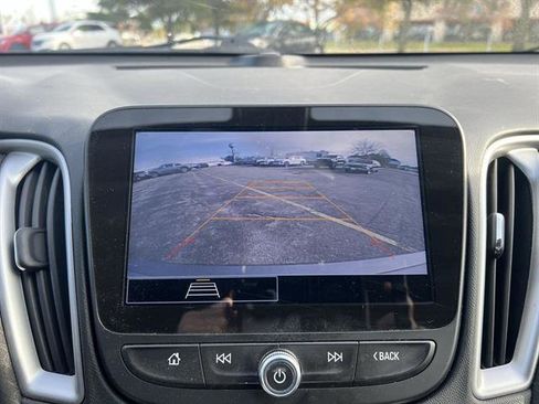 Used 2022 Chevrolet Malibu RS image 44