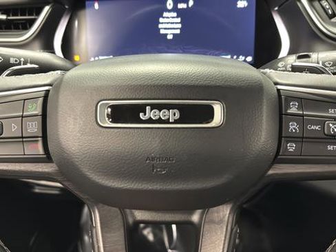 Used 2022 Jeep Grand Cherokee L Limited image 24